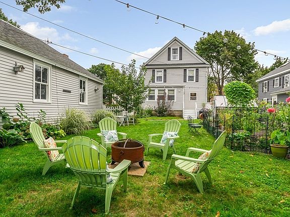 3rd image of 20 Fernwood Ave