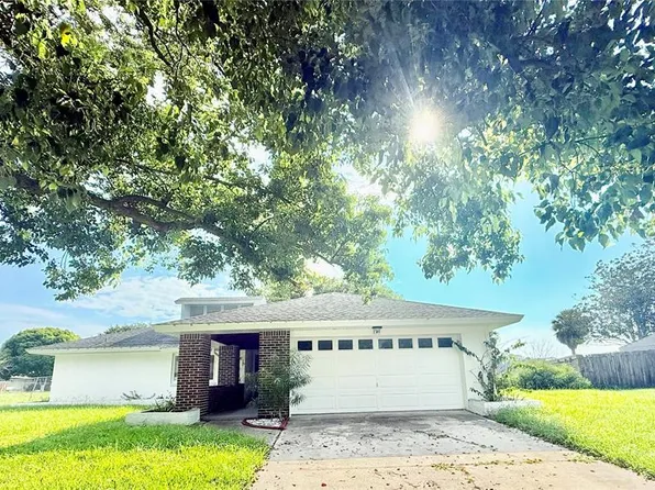 140 Fairway Ten Dr, Casselberry, FL 32707