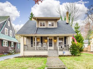 1052 Parkside Dr, Alliance, OH