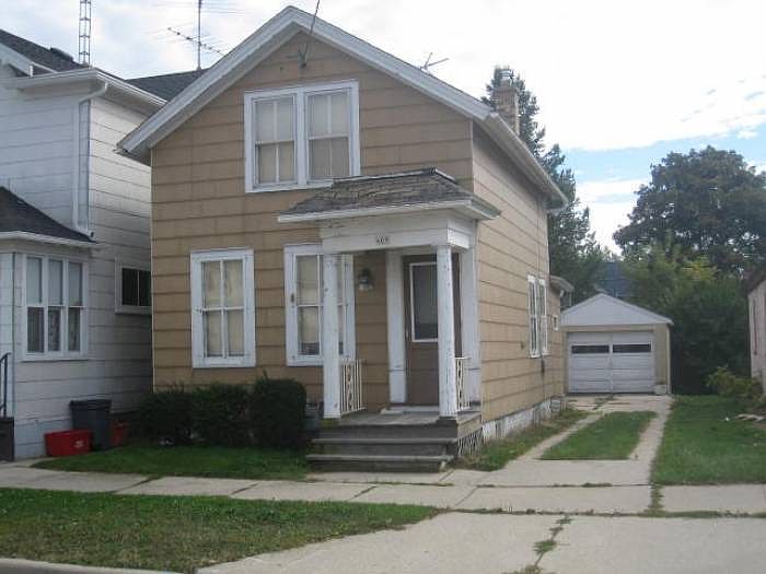 609 Chicago fixer-upper