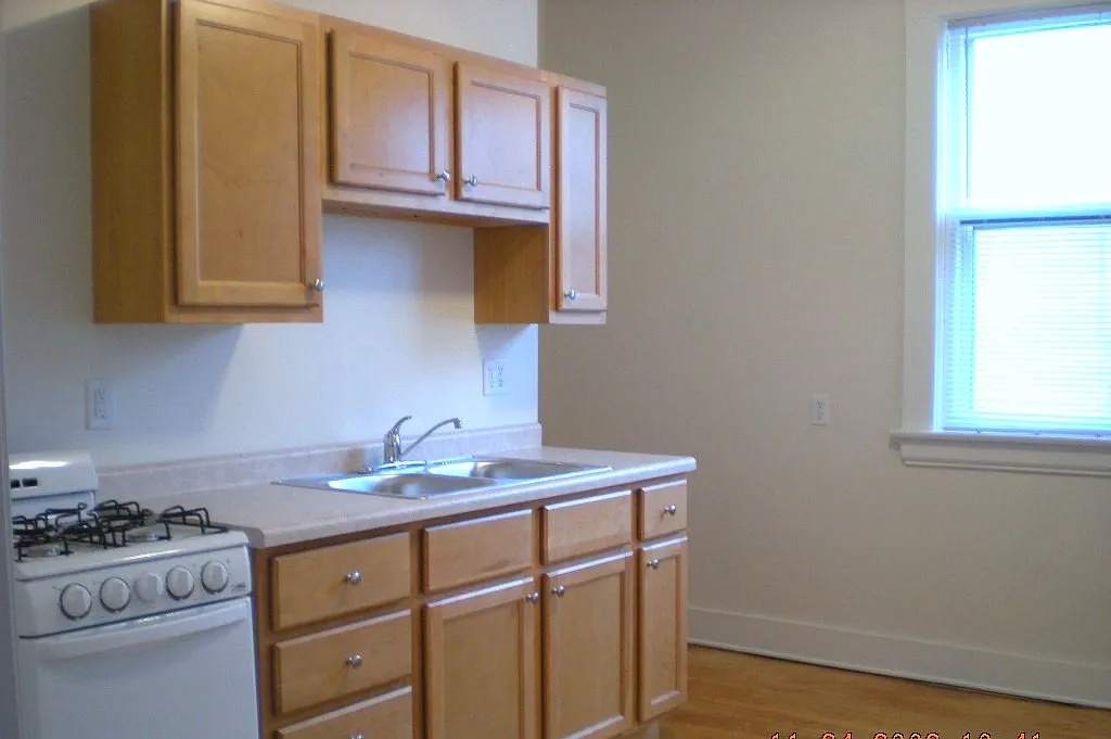 Studio, 295 sqft, $750 — Photo 4