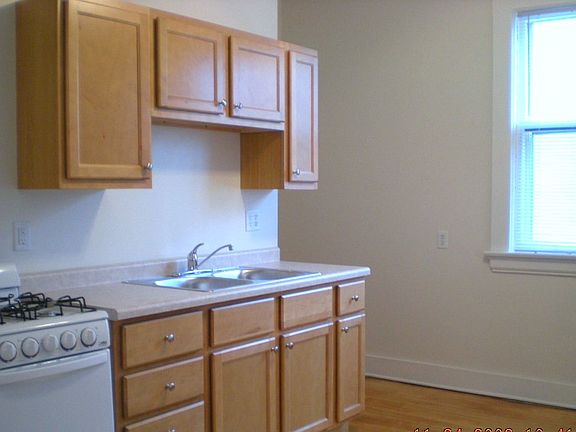 4th image of 2313 Colfax Ave S APT 3