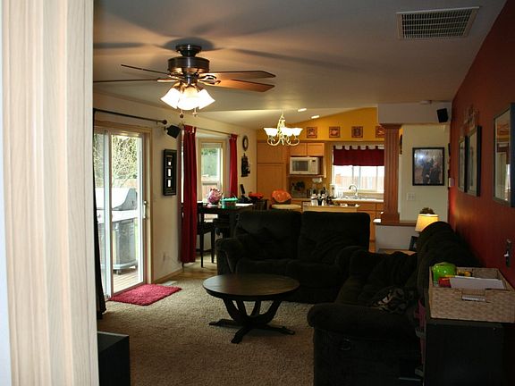 3rd image of 6004 83rd St NE