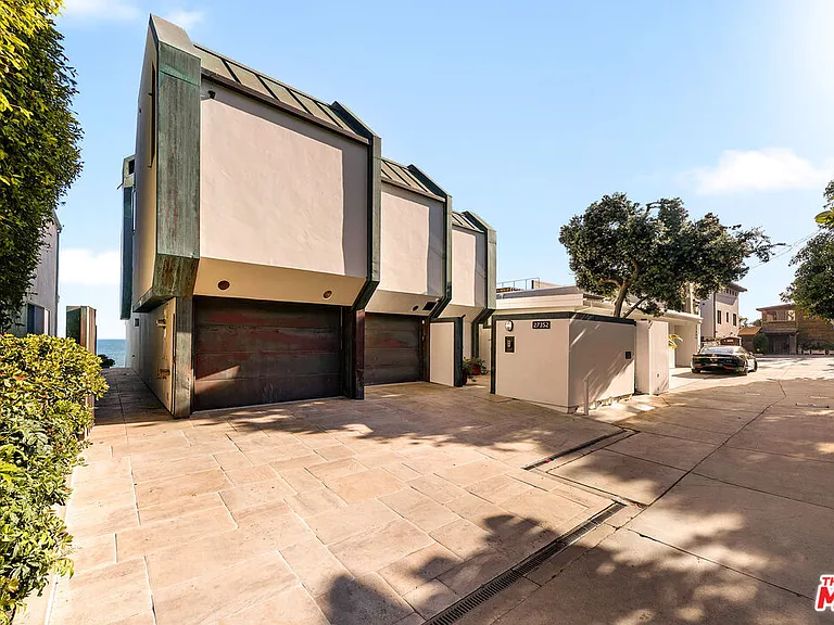 27352 Pacific Coast Hwy — Photo 3