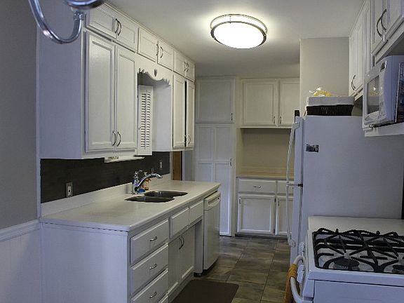 5th image of 3956 Kawkawlin River Dr