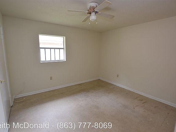 3rd image of 1104 Roselle Ave
