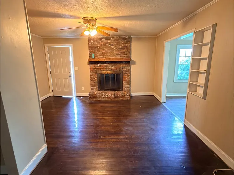 207 Willborough Ave — Photo 6