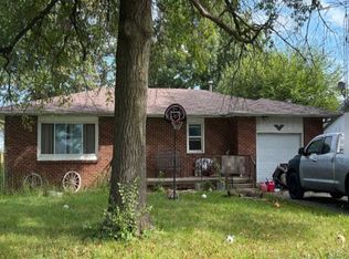 110 3rd St, Dewey, IL 61840