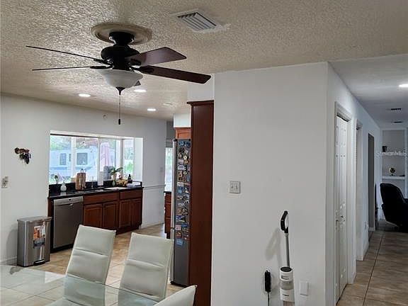 5th image of 1682 Starfish St