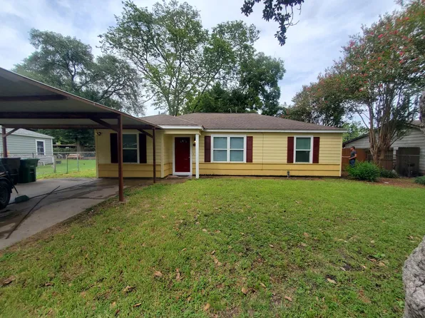 217 Wellington St, Houston, TX 77076