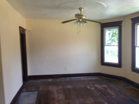 3rd image of 155 Wildon Ave