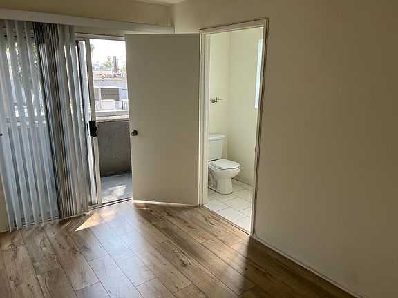 4th image of 1000 S Corning St APT 105