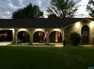 705 Mohawk St NW, Hartselle, AL 35640