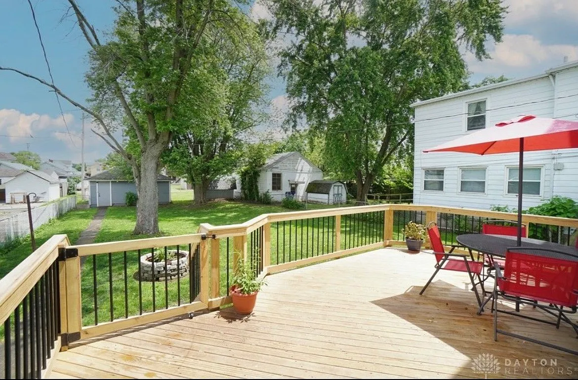 4 bed, 1.5 bath, 1830 sqft, $1,850 — Photo 3