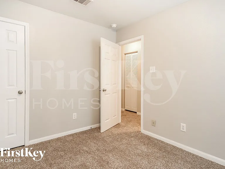 2621 Marlin Dr — Photo 9