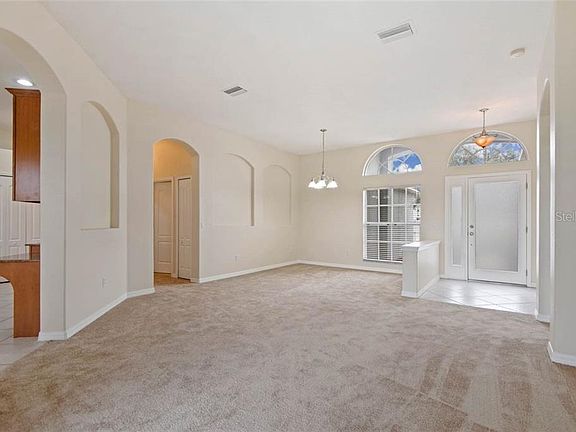 5th image of 4428 Creekside Dr