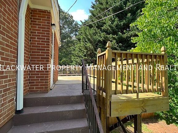 4th image of 2215 Mimosa Dr