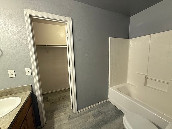 5th image of 1306 N Arthur St