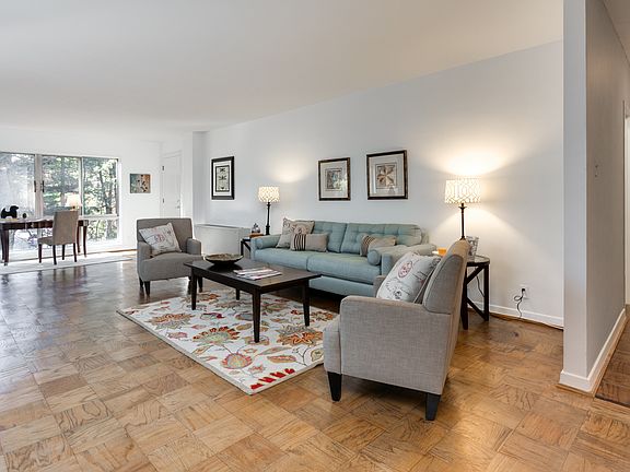4th image of 4100 Cathedral Avenue Nw #Ph-16