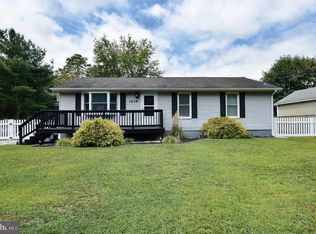 1579 Pinehurst Dr, Mays Landing, NJ 08330