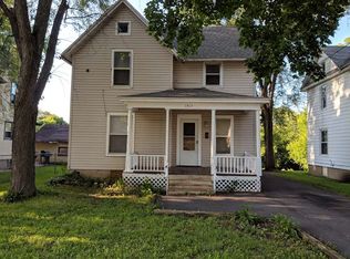 1517 Blaisdell St, Rockford, IL 61101