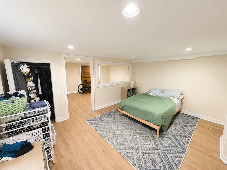 1829 Monroe St NW #1 — Photo 8
