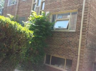 6201 N Whipple St, Chicago, IL 60659