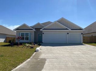 3398 Southwind Dr, Gulf Breeze, FL 32563