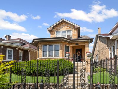 (Undisclosed Address), Chicago, IL, 60651