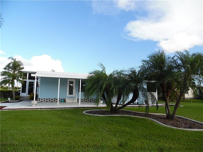 1st image of 394 Harbor Isles Dr