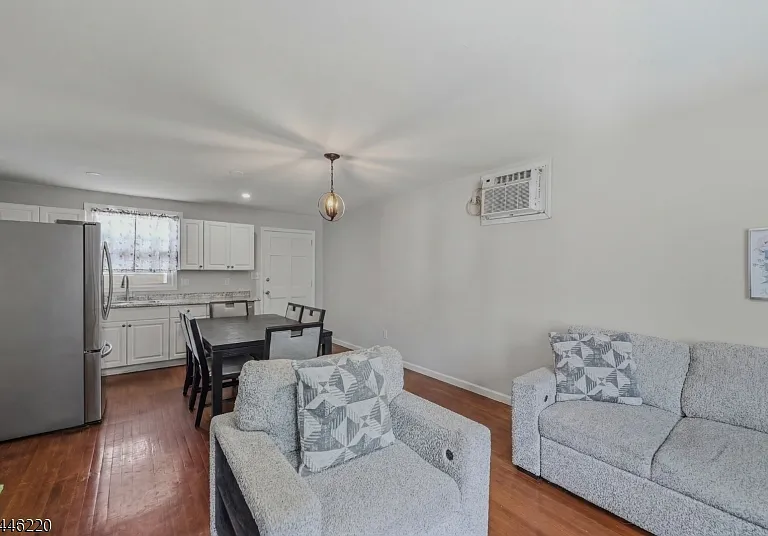 137 New St #1 — Photo 14