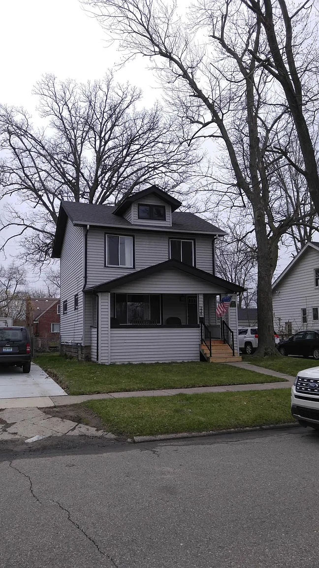 228 Channing St photo 1