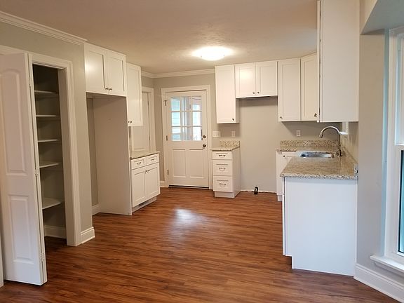 5th image of 3011 Brandemere Dr