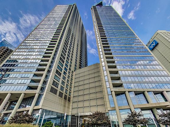 3rd image of 600 N Lake Shore Dr APT 1712
