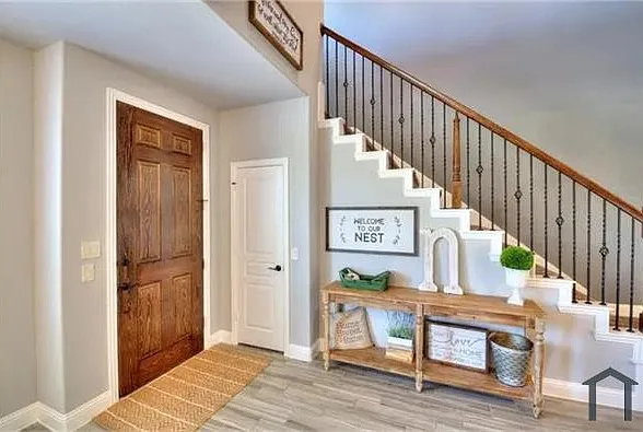 4 bed, 3143 sqft, $3,000 — Photo 2