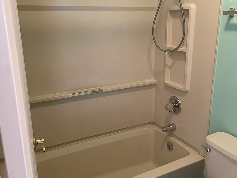 8371 Montgomery Run Rd #J — Photo 29