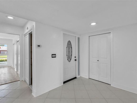 3rd image of 6522 11TH AVENUE W