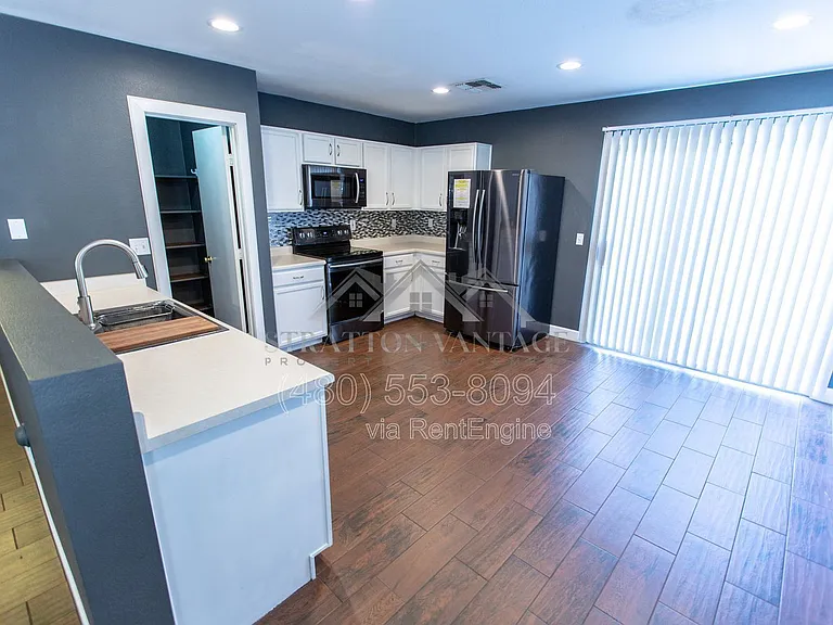 9630 W Kingman St — Photo 14