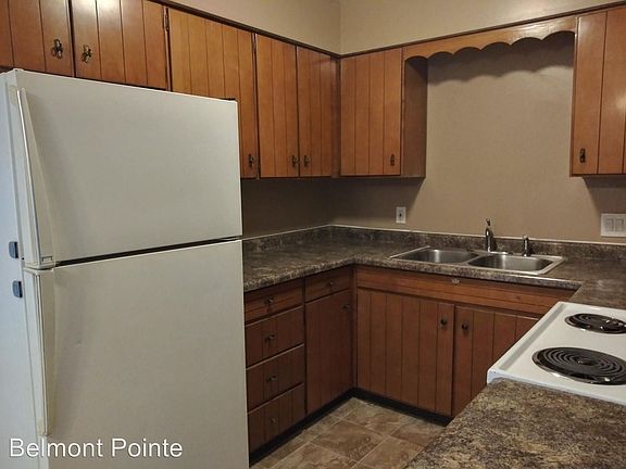 2nd image of 1106 SE Belmont Dr APT 6
