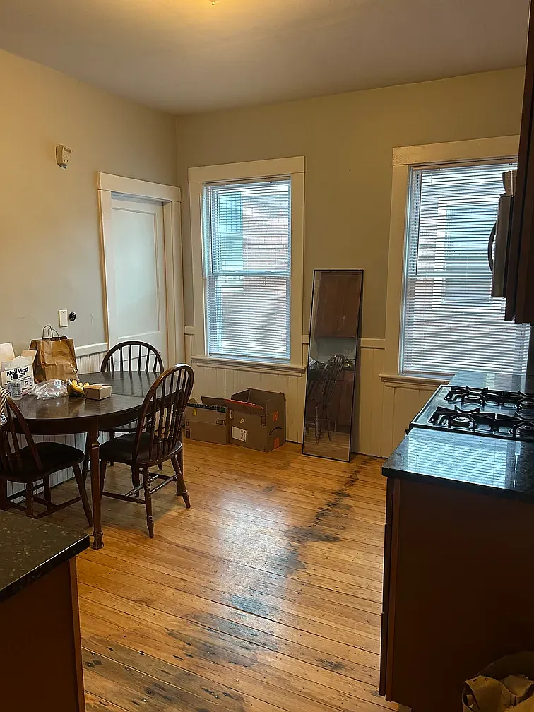 Building Photo - 61 Frederick Ave #2