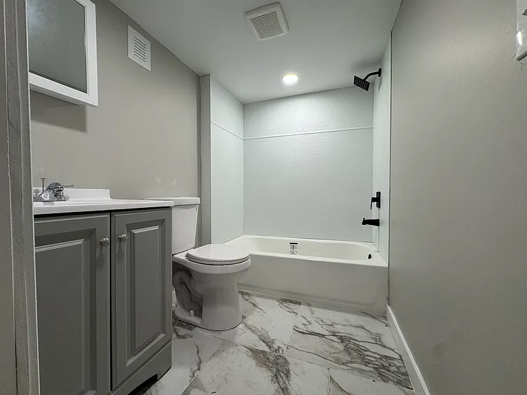 74 Fillmore St #2B — Photo 4