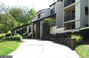 1st image of 1012 Bunker Dr APT 204