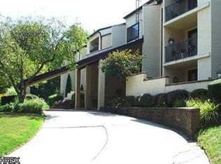 1012 Bunker Dr APT 204, Fairlawn, OH 44333