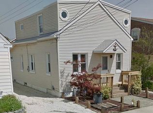 221 W 17th St, Ship Bottom, NJ 08008