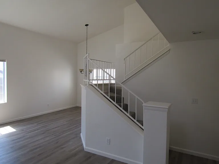 1333 Sherry Pl — Photo 10