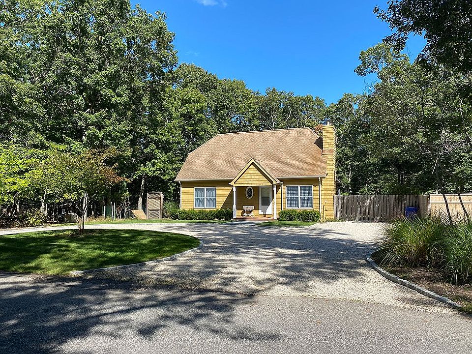 1st image of 104 Cedar Dr