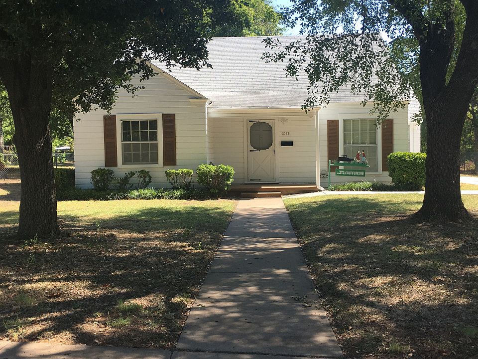 1st image of 2022 Vincent St
