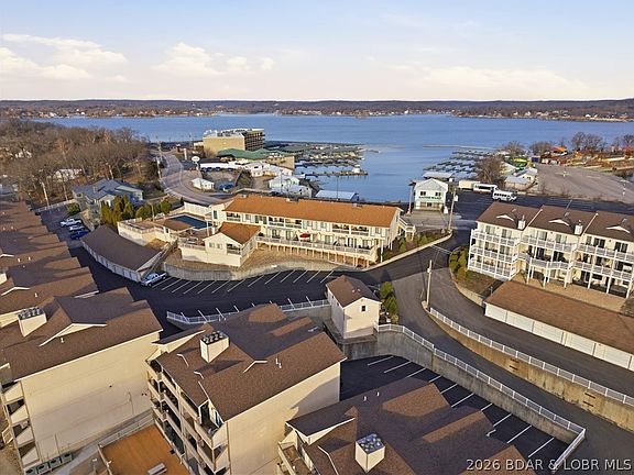 2nd image of 2222 Bittersweet Rd Unit 1C