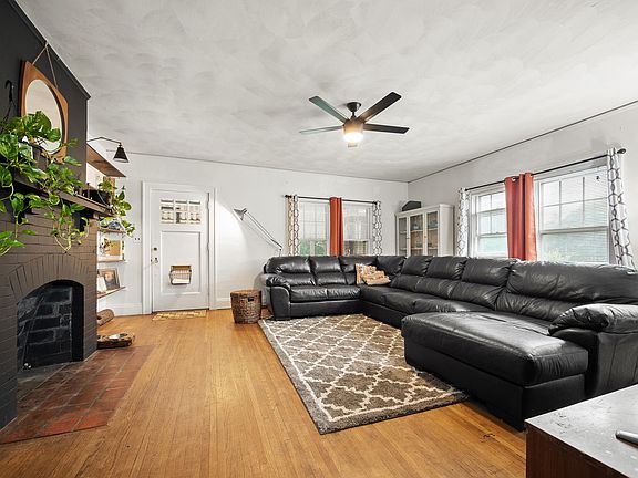 5th image of 547 Highland Ave SW