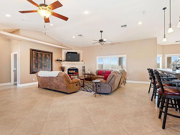 5th image of 1251 Riviera Cir
